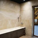 For 6 In Flora Main Building - Prime Location! Appartamento Borovets
