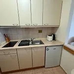 Appartamento For 6 In Flora Main Building - Prime Location!