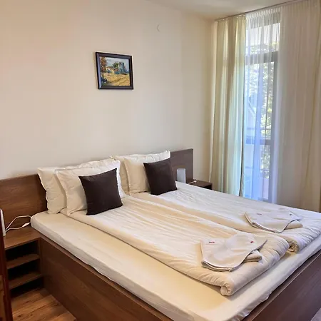 For 6 In Flora Main Building - Prime Location! * Borovets