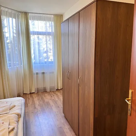 Апартаменты For 6 In Flora Main Building - Prime Location! Боровец