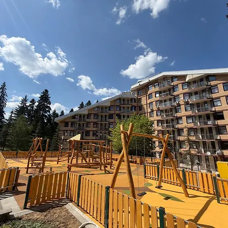 Daire For 6 In Flora Main Building - Prime Location!
