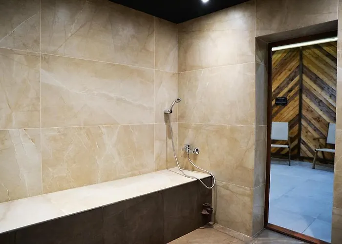 For 6 In Flora Main Building - Prime Location! Apartment Borovets