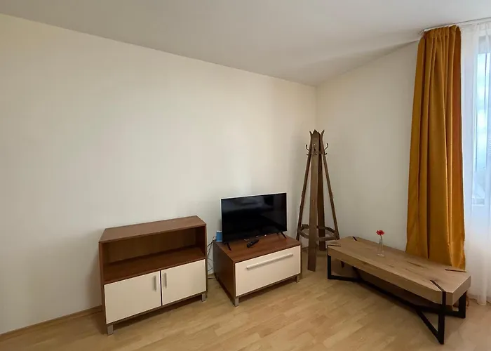 For 6 In Flora Main Building - Prime Location! * Borovets